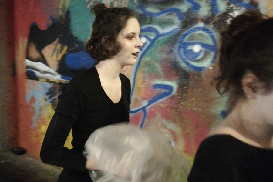 Représentation de nos étudiants - Atelier Danse Butô ecole de design