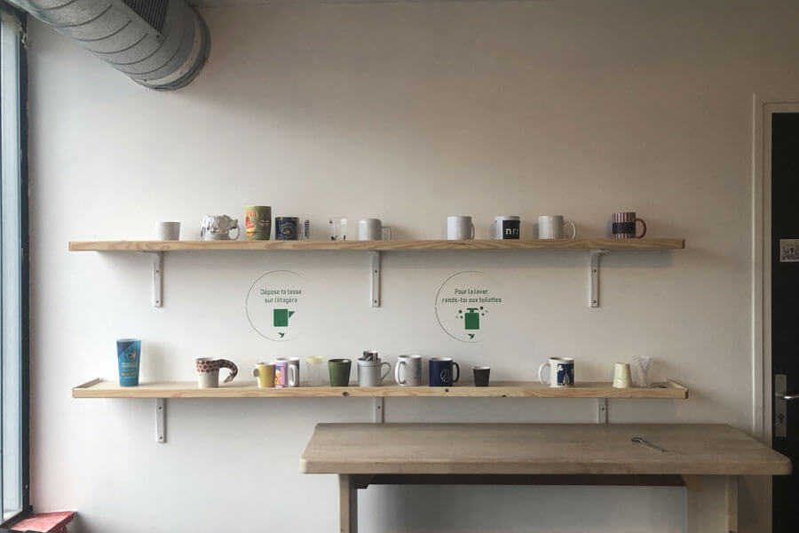 Projet de création d'étagères pour entreposer des tasses (Agreen) école de design ; vie associative ; Agreen