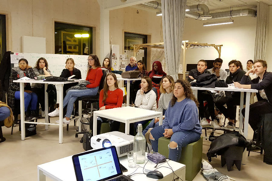 Nos acteur(e)s à la rencontre des étudiants de La Sorbonne Ecole de design Design Act!