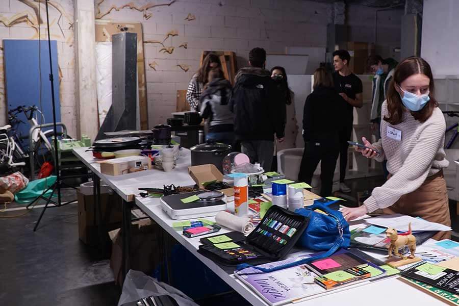 Vide grenier à Strate ! ecole de design