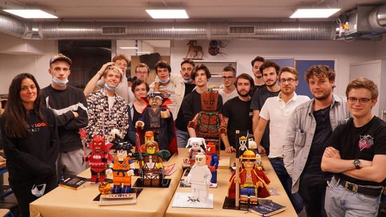Nos étudiants et leurs créations lors du rendu LEGO ecole de design