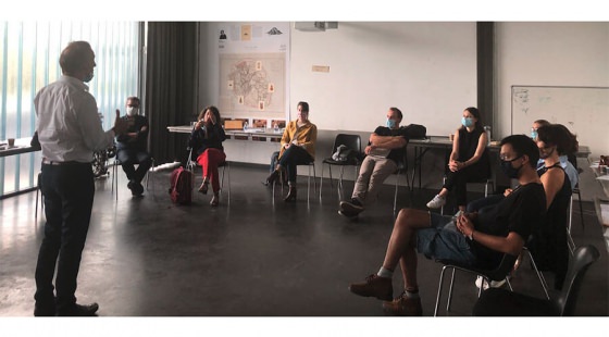 Les participants de l'Exalthon en atelier ecole de design Recherche