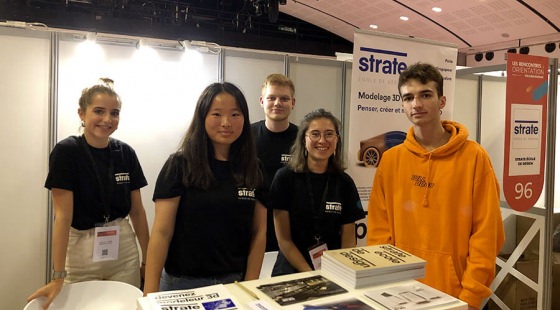 Nos étudiants sur le stand au Salon Figaro Ecole de design