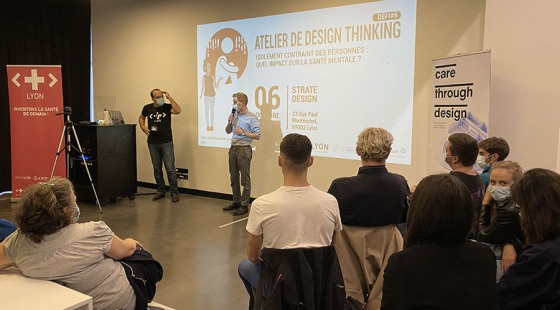 Les participants du Hackathon lors d'une conférence ecole de design
