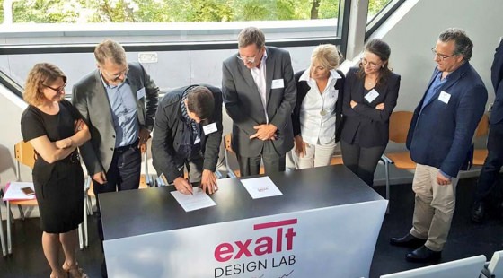 Signature du partenariat Exalt Design Lab école de design, Exalt Design Lab